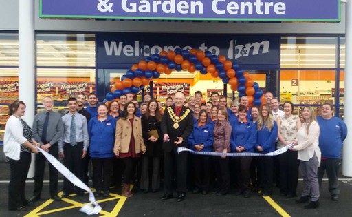 The ribbon cutting on opening day at B&M Bodmin, as the store is officially opened.