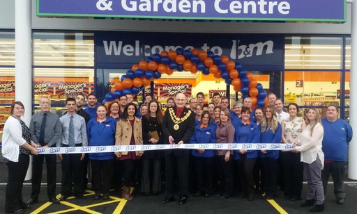 B&M Bodmin being formally opened by the Mayor of Bodmin, Councillor Lance Kennedy.