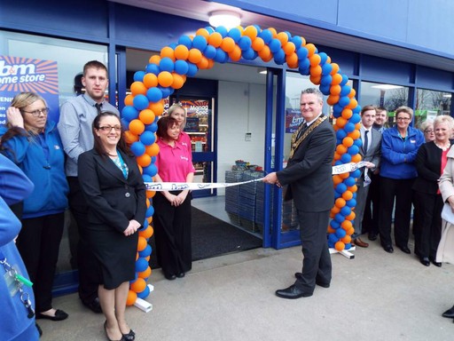 B&M's Somercotes store being opened by the Mayor and Mayoress of the Borough of Amber Valley, Councillor Trevor Ainsworth and Mrs Jennifer Ainsworth