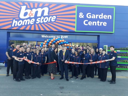 Store staff at B&M's new store in Goldington were delighted to welcome local charity Faces to their store opening. The charity received £250 worth of B&M vouchers for taking part in B&M's special day,