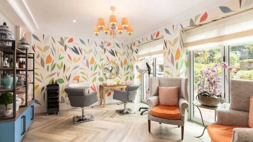 Salon