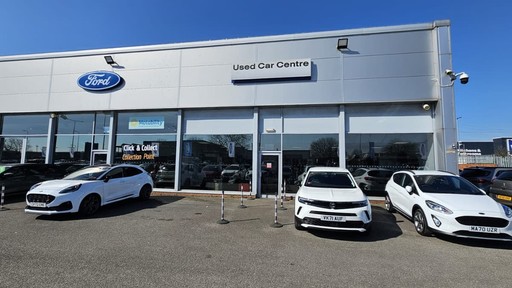 Evans Halshaw Ford Cardiff Exterior Front of Showroom