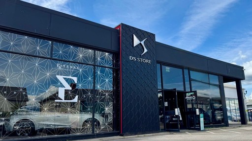 Evans Halshaw DS Salon Cardiff Dealership Exterior