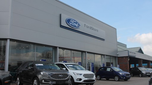 Exterior view of FordStore Lincoln