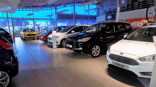 Inside FordStore Hull