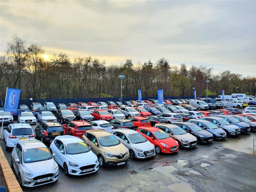 Cars outside the Ford Coatbridge dealership