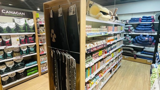 Pets Corner West Horsley Interior