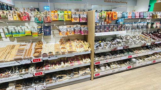Pets Corner West Horsley Interior