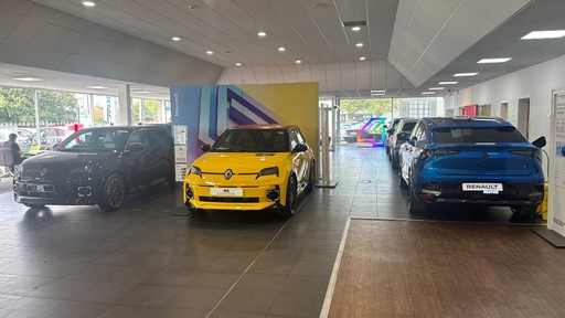 Evans Halshaw Renault Middlesbrough Interior
