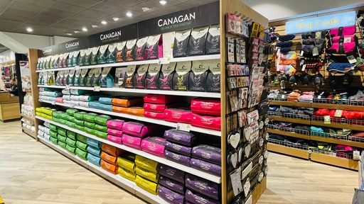 Pets Corner Dorking Interior