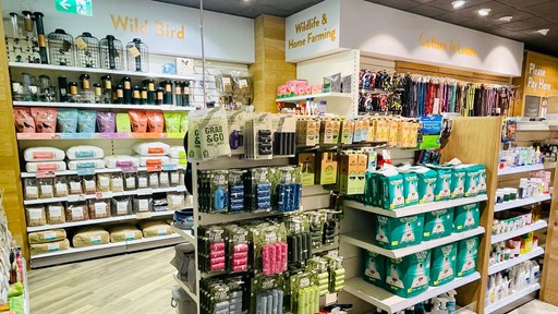 Pets Corner Dorking Interior