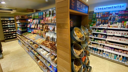 Pets Corner Barnes Interior