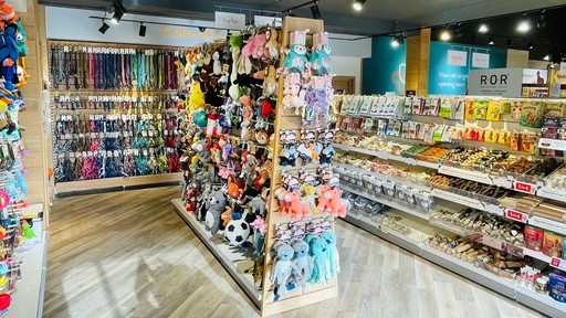 Pets Corner Ashford Interior