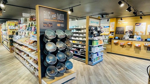 Pets Corner Guildford Interior