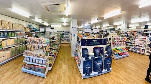 Pets Corner Eastleigh Interior