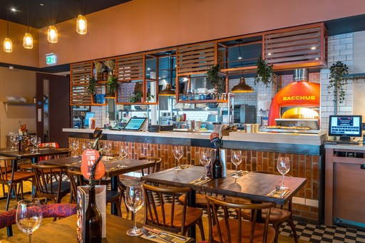 Zizzi Reading Oracle, Inside Seating with view to open-plan kitchen