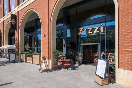 Zizzi Aylesbury, Exteriors, September 2019