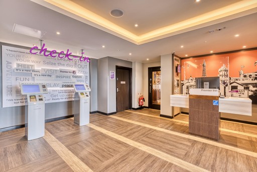 Premier Inn Isle of Wight (Sandown Seafront) reception