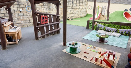 Busy Bees at Leeds Pudsey Littlemoor - The best start in life