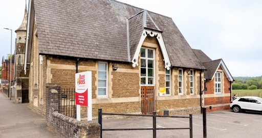 Busy Bees at Godalming Bridge Road - The best start in life