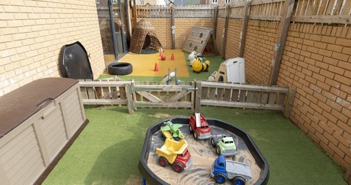 Busy Bees at Bicester Kingsmere - The best start in life