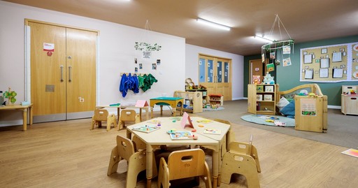 Busy Bees at Ashford Godinton - The best start in life