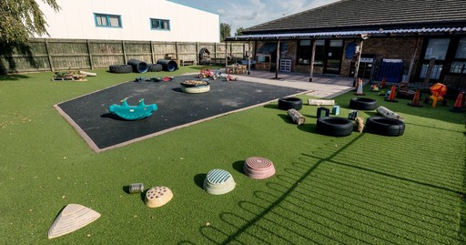 Busy Bees at Bedford Elstow - The best start in life