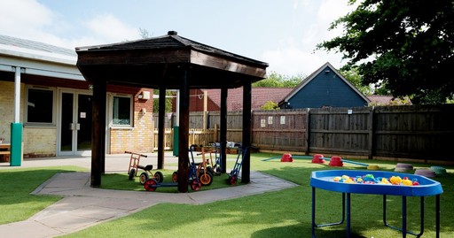 Busy Bees at Ashford - The best start in life