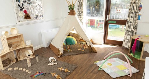Busy Bees at Trowbridge, Paxcroft Mead - The best start in life