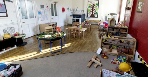 Busy Bees in Cheltenham, Wellington Road - The best start in life
