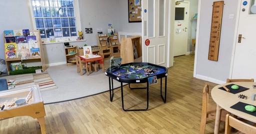 Busy Bees in Cheltenham Wellington Road - The best start in life