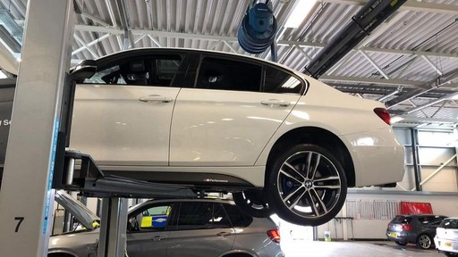 BMW Leeds service centre