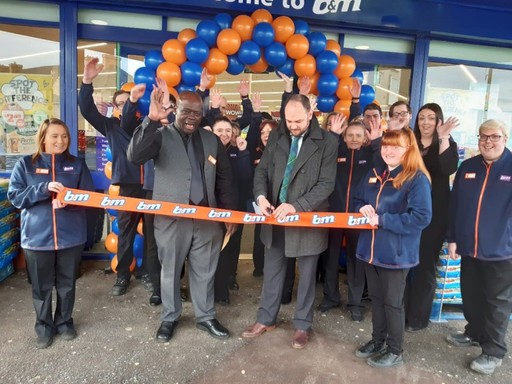 Store staff at B&M's new store in Prestonpans invited representatives from The Scottish Battlefield Trust to cut the ribbon to officially open the store. The charity received £250 in B&M vouchers as a thank you for their continued hard work in the communi