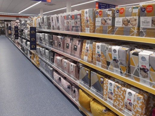 B&M's brand new store in Prestonpans stocks a charming range of bedding, including duvet covers, complete bed sets, pillow cases, mattress protectors and much more!
