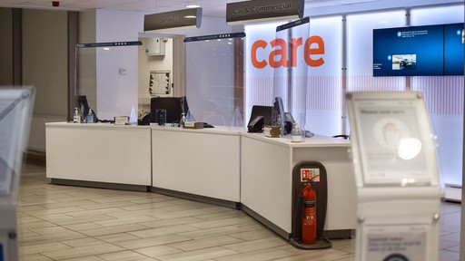Inside the Ford Service Centre Lincoln