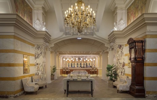 Bar Lounge