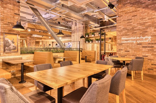 Premier Inn Glasgow City Centre (St. Enoch Square) Bar + Block restaurant