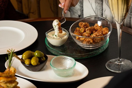 The Library Champagne Bar - A La Carte - Accompaniments - Peppered crispy calamari