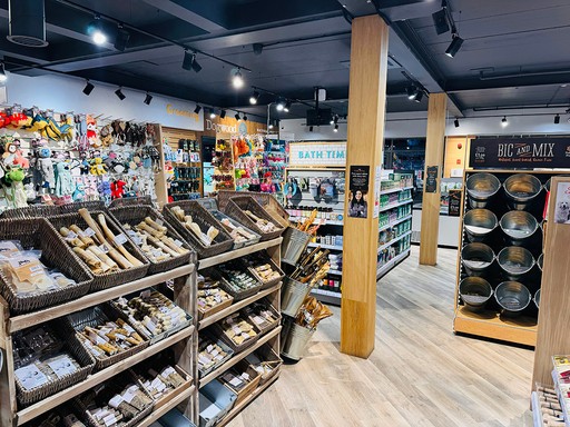 Pets Corner Billingshurst Interior