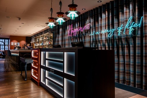 Motel One Edinburgh Princes Reception