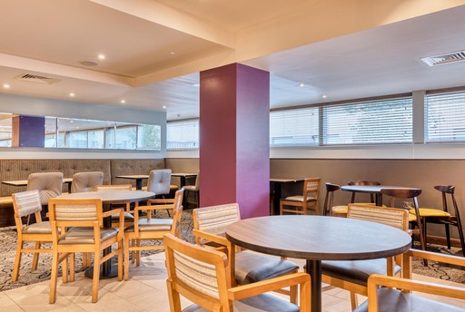 Premier Inn Oxford Botley restaurant