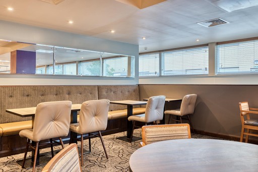 Premier Inn Oxford Botley restaurant