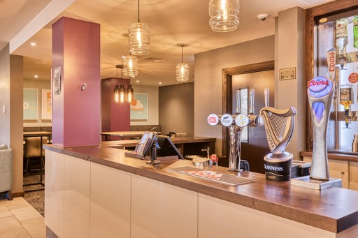 Premier Inn Oxford Botley restaurant