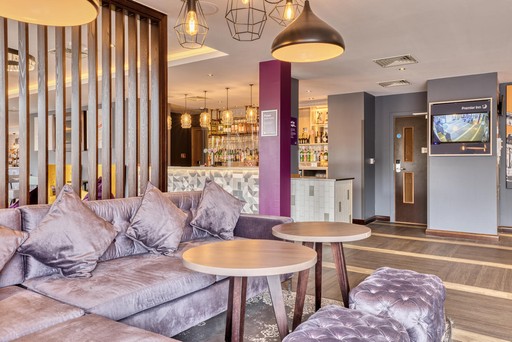 Premier Inn Bury St Edmunds North (A14) reception