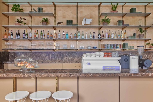 Bar & Restaurant