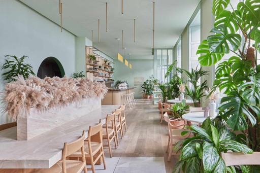 Bar & Restaurant