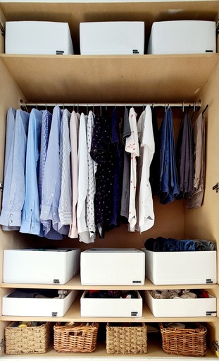 wardrobe after declutter and organise