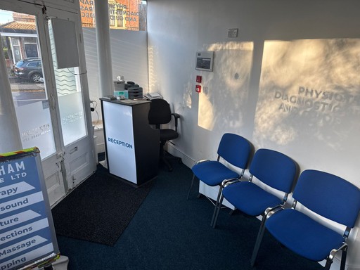 Inside image of birmingham physiocare clinic