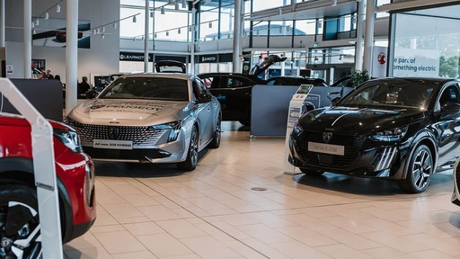 Evans Halshaw Peugeot Hull Interior Showroom