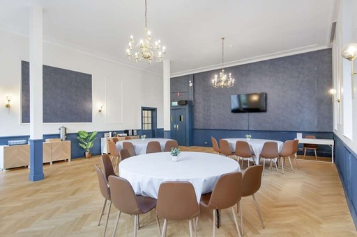 Methven meeting room cabaret set-up